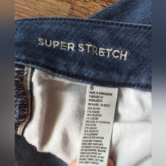 American Eagle Outfitters Blue Jean Shorts Size 6 - Picture 3 of 4